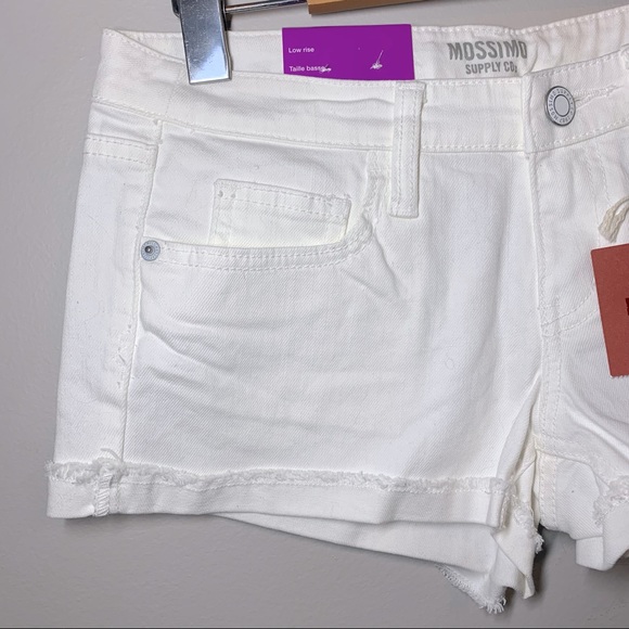 Sz. 7(Jrs) Mossimo Supply Co. white denim low rise shorts - Picture 2 of 12